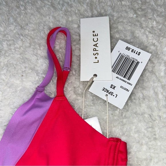 L*Space Fused Zendaya Bikini Top XS NWT - Picture 2 of 3